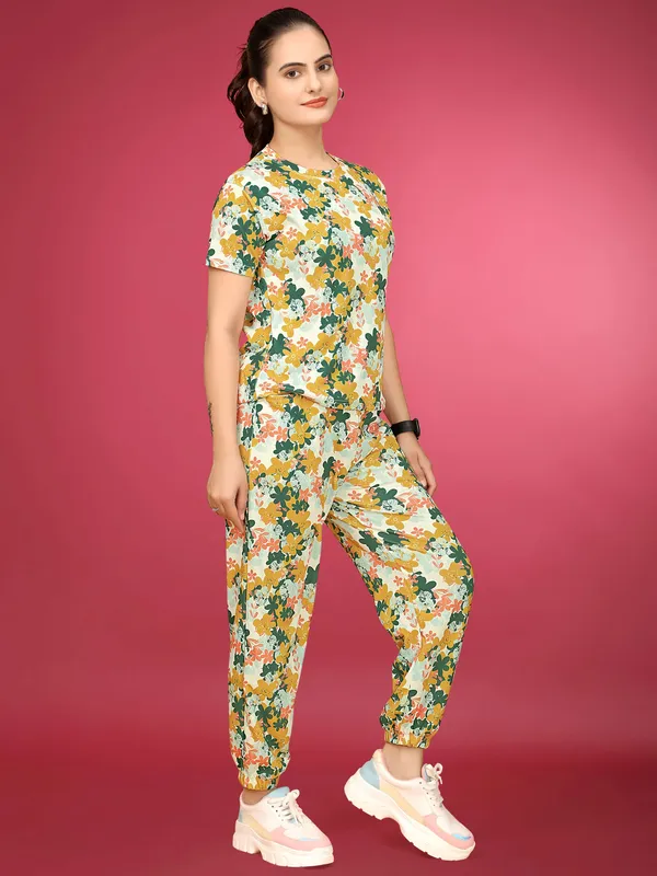 Multi_Colour_Valentino_Elastane_T-Shirt_&_Pyjamas_Set_For_Women_|_Regular_Round_Neck_Short_Sleeve