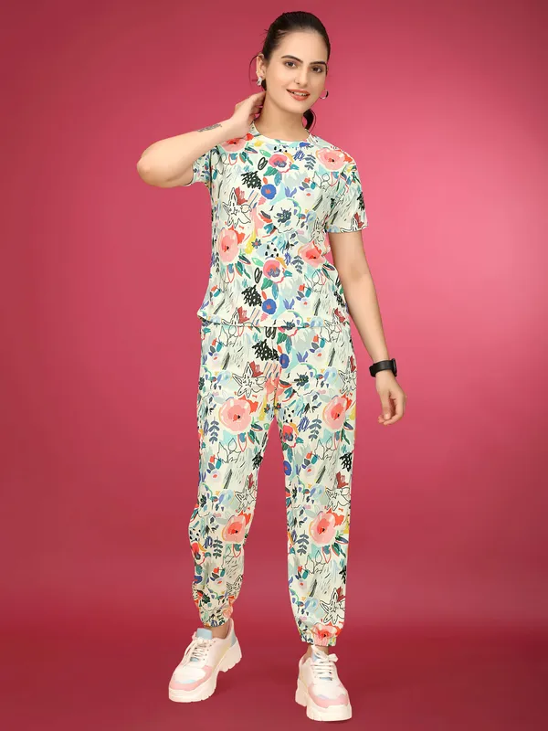 Multi_Colour_Valentino_Elastane_T-Shirt_&_Pyjamas_Set_For_Women_|_Regular_Round_Neck_Short_Sleeve
