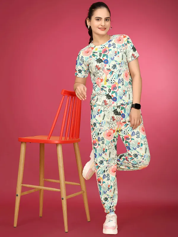 Multi_Colour_Valentino_Elastane_T-Shirt_&_Pyjamas_Set_For_Women_|_Regular_Round_Neck_Short_Sleeve