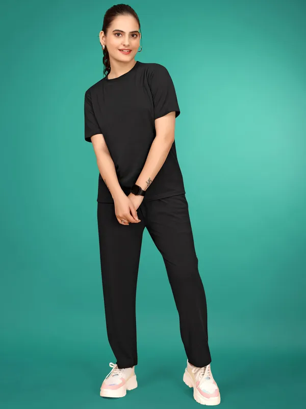 Black_Solid_Valentino_Elastane_NightSuit_Set_For_Women_|_Regular_Round_Neck_Short_Sleeve