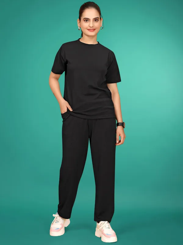 Black_Solid_Valentino_Elastane_NightSuit_Set_For_Women_|_Regular_Round_Neck_Short_Sleeve