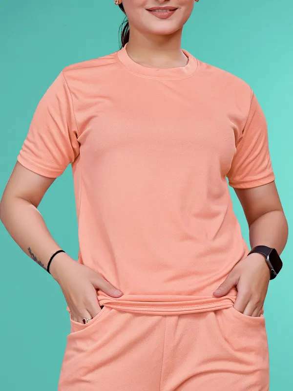 Peach_Solid_Valentino_Elastane_NightSuit_Set_For_Women_|_Regular_Round_Neck_Short_Sleeve