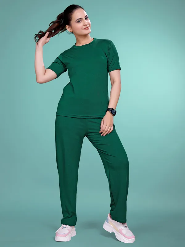 Green_Solid_Valentino_Elastane_NightSuit_Set_For_Women_|_Regular_Round_Neck_Short_Sleeve