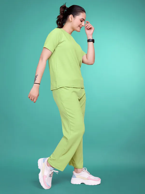 Pista_Solid_Valentino_Elastane_NightSuit_Set_For_Women_|_Regular_Round_Neck_Short_Sleeve
