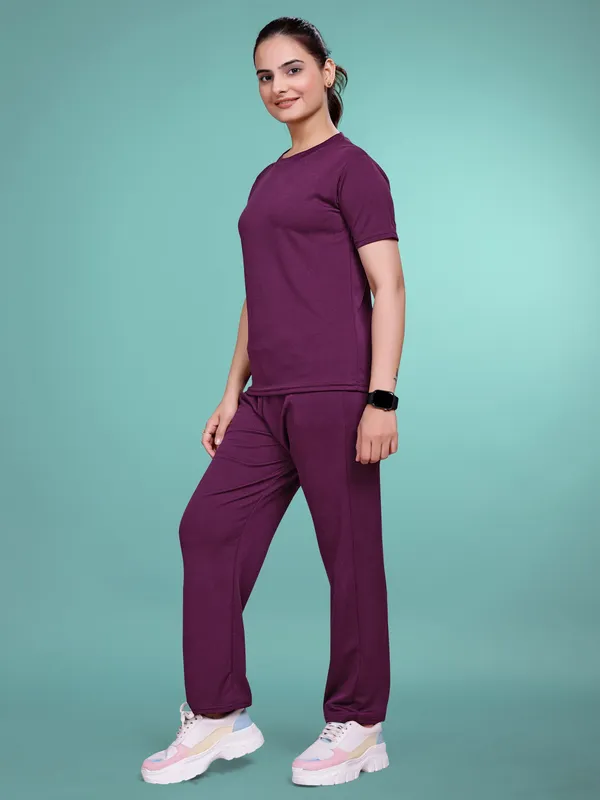 Purple_Solid_Valentino_Elastane_NightSuit_Set_For_Women_|_Regular_Round_Neck_Short_Sleeve