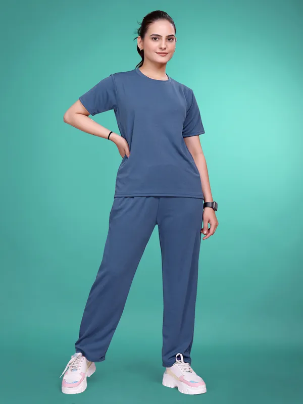 Blue_Solid_Valentino_Elastane_NightSuit_Set_For_Women_|_Regular_Round_Neck_Short_Sleeve