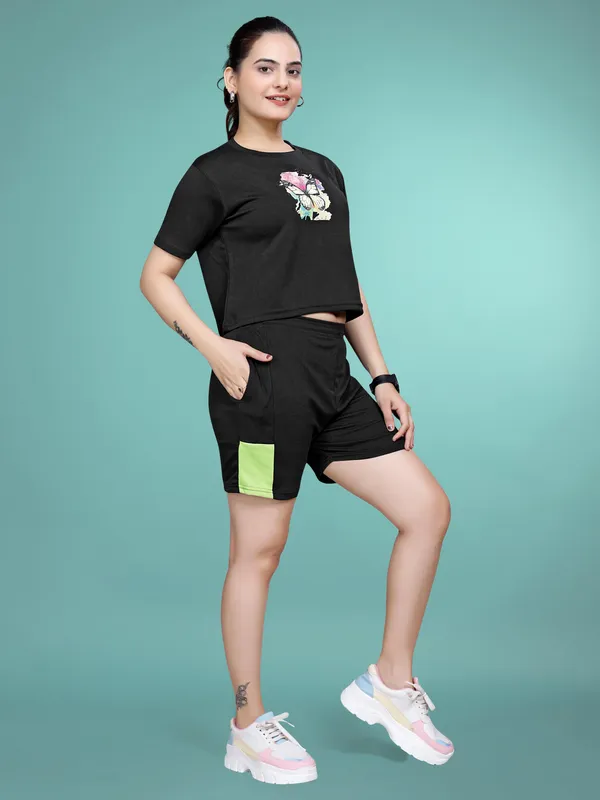 Black_Printed_Elastane_Co-ord_Set_For_Women_I_Regular_Round_Neck_Short_Sleeve