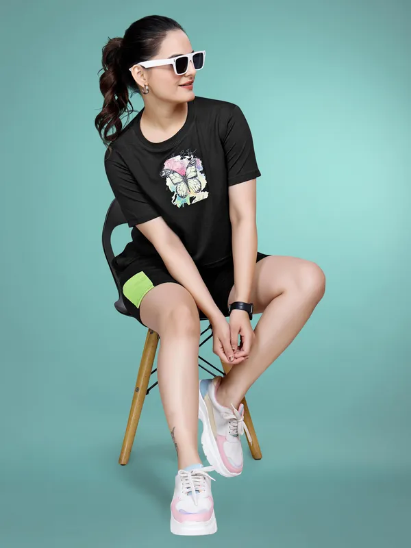 Black_Printed_Elastane_Co-ord_Set_For_Women_I_Regular_Round_Neck_Short_Sleeve