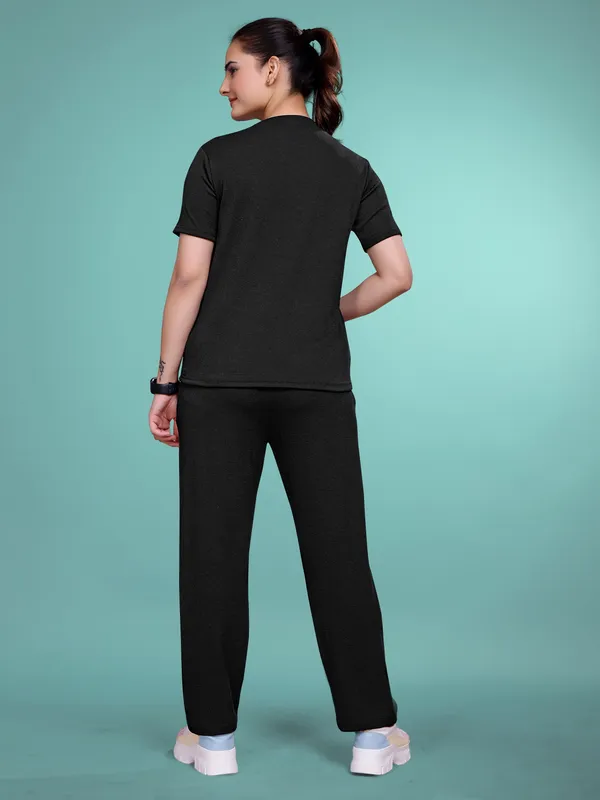 Black_Printed_Elastane_T-Shirt_&_Pyjamas_Set_For_Women_|_Regular_Round_Neck_Short_Sleeve