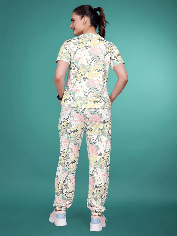 Cream_Printed_Elastane_T-Shirt_&_Pyjamas_Set_For_Women_|_Regular_Round_Neck_Short_Sleeve