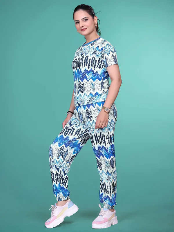 Blue_Printed_Valentino_Elastane_NightSuit_Set_For_Women_|_Regular_Round_Neck_Short_Sleeve