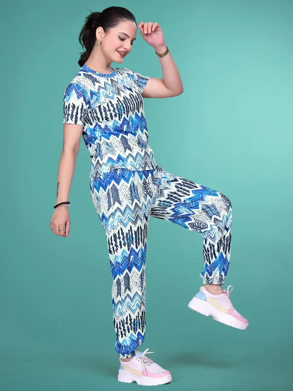 Blue_Printed_Valentino_Elastane_NightSuit_Set_For_Women_|_Regular_Round_Neck_Short_Sleeve