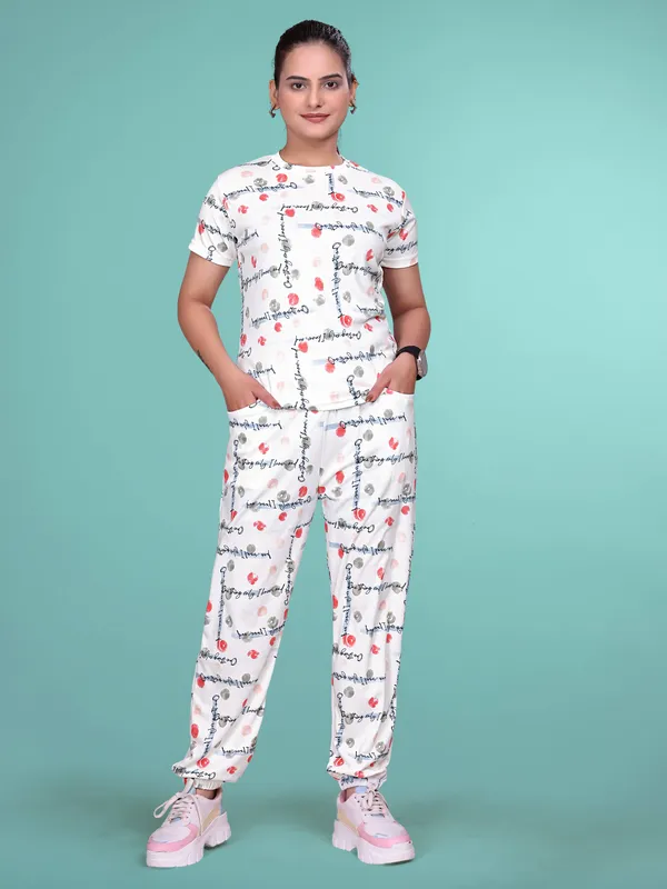 Multi_Printed_Valentino_Elastane_NightSuit_Set_For_Women_|_Regular_Round_Neck_Short_Sleeve
