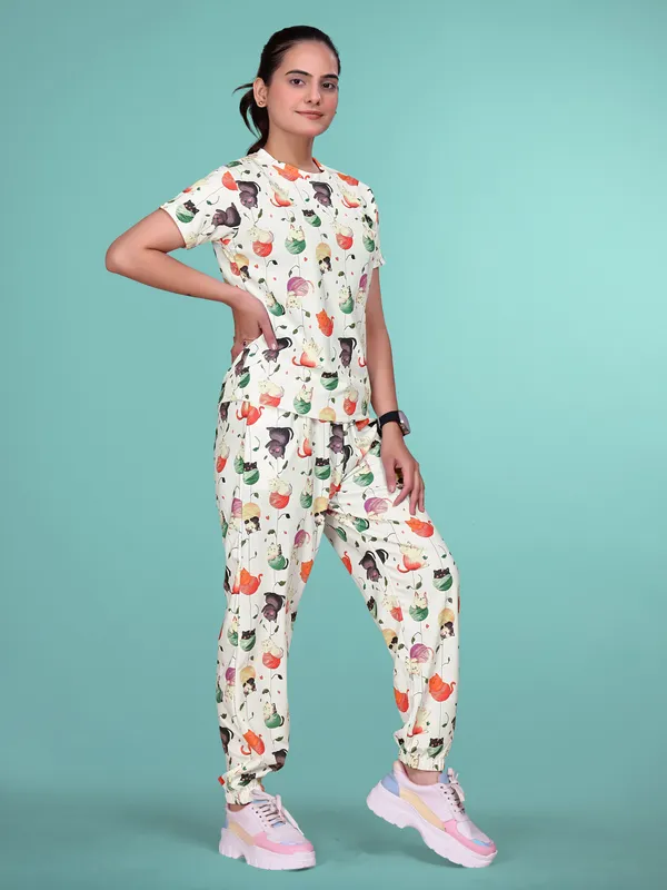 Multi_Printed_Valentino_Elastane_NightSuit_Set_For_Women_|_Regular_Round_Neck_Short_Sleeve
