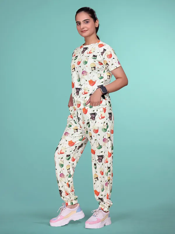 Multi_Printed_Valentino_Elastane_NightSuit_Set_For_Women_|_Regular_Round_Neck_Short_Sleeve