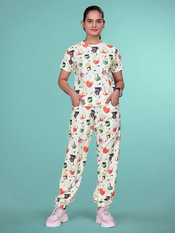 Multi_Printed_Valentino_Elastane_NightSuit_Set_For_Women_|_Regular_Round_Neck_Short_Sleeve