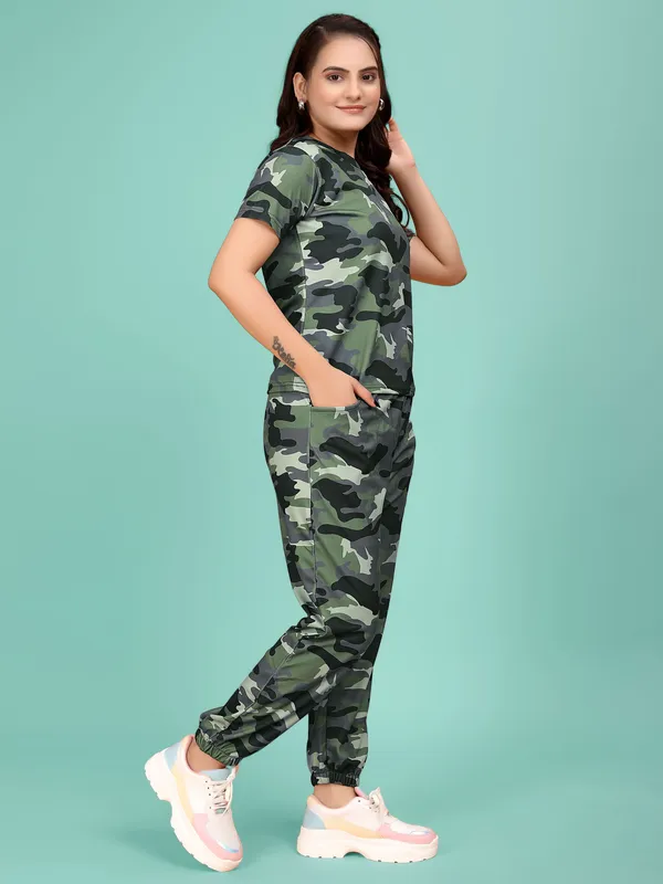 Grey_Printed_Valentino_Elastane_T-Shirt_&_Pyjamas_Set_For_Women_|_Regular_Round_Neck_Short_Sleeve