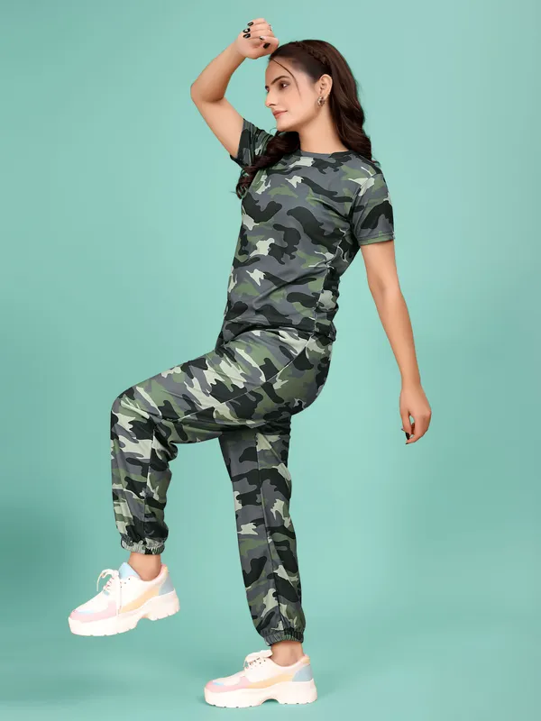 Grey_Printed_Valentino_Elastane_T-Shirt_&_Pyjamas_Set_For_Women_|_Regular_Round_Neck_Short_Sleeve