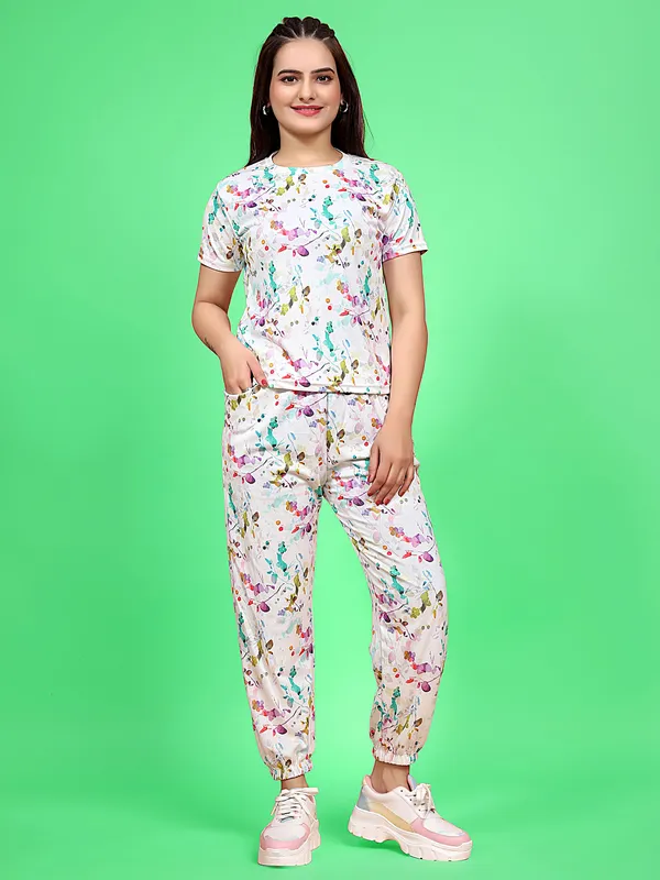 Multi_Colour_Valentino_Elastane_T-Shirt_&_Pyjamas_Set_For_Women_|_Regular_Round_Neck_Short_Sleeve