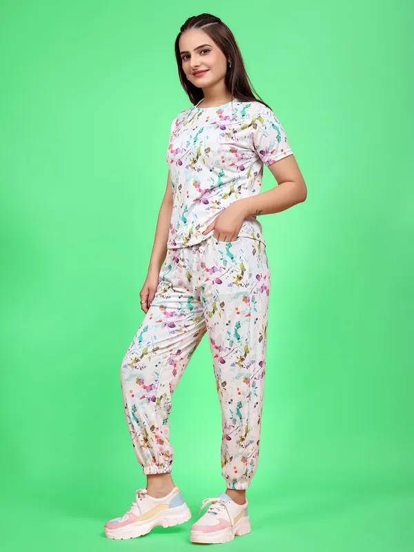 Multi_Colour_Valentino_Elastane_T-Shirt_&_Pyjamas_Set_For_Women_|_Regular_Round_Neck_Short_Sleeve