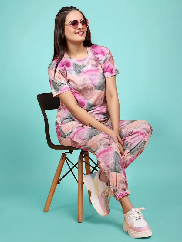 Pink_Printed_T-Shirt_&_Pyjamas_Set_For_Women_|_Regular_Round_Neck_Short_Sleeve