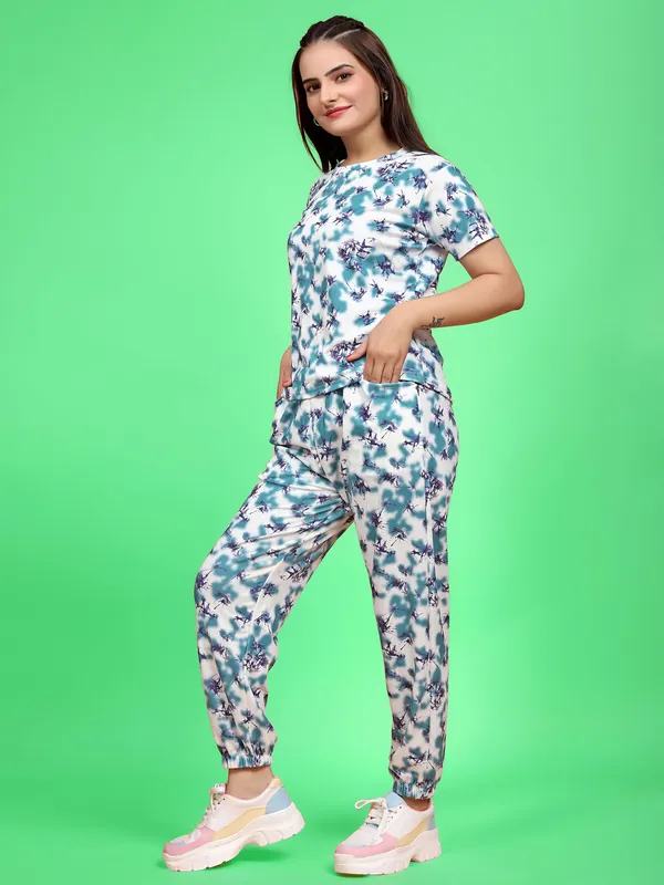 White_Printed_Elastane_T-Shirt_&_Pyjamas_Set_For_Women_|_Regular_Round_Neck_Short_Sleeve