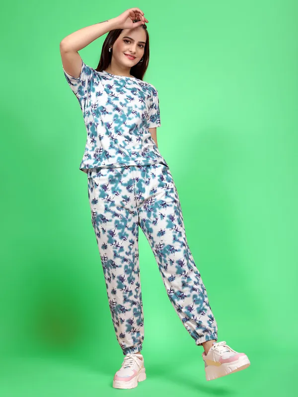 White_Printed_Elastane_T-Shirt_&_Pyjamas_Set_For_Women_|_Regular_Round_Neck_Short_Sleeve