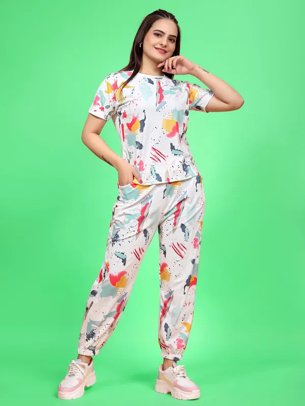 Multi_Colour_Valentino_Elastane_T-Shirt_&_Pyjamas_Set_For_Women_|_Regular_Round_Neck_Short_Sleeve