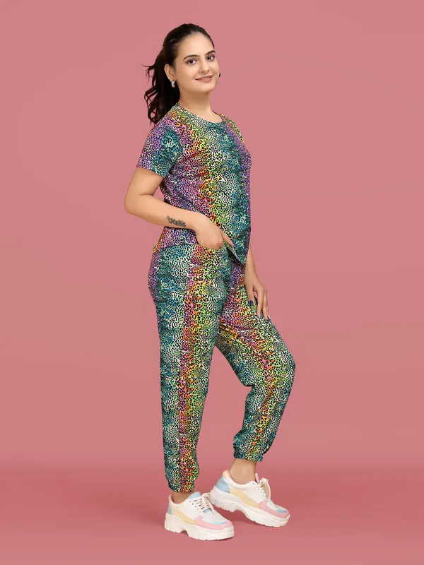 Rainbow_Printed_Elastane_T-Shirt_&_Pyjamas_Set_For_Women_|_Regular_Round_Neck_Short_Sleeve