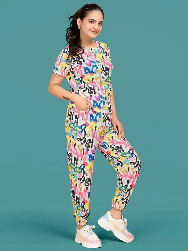 Multi_Colour_Valentino_Elastane_T-Shirt_&_Pyjamas_Set_For_Women_|_Regular_Round_Neck_Short_Sleeve
