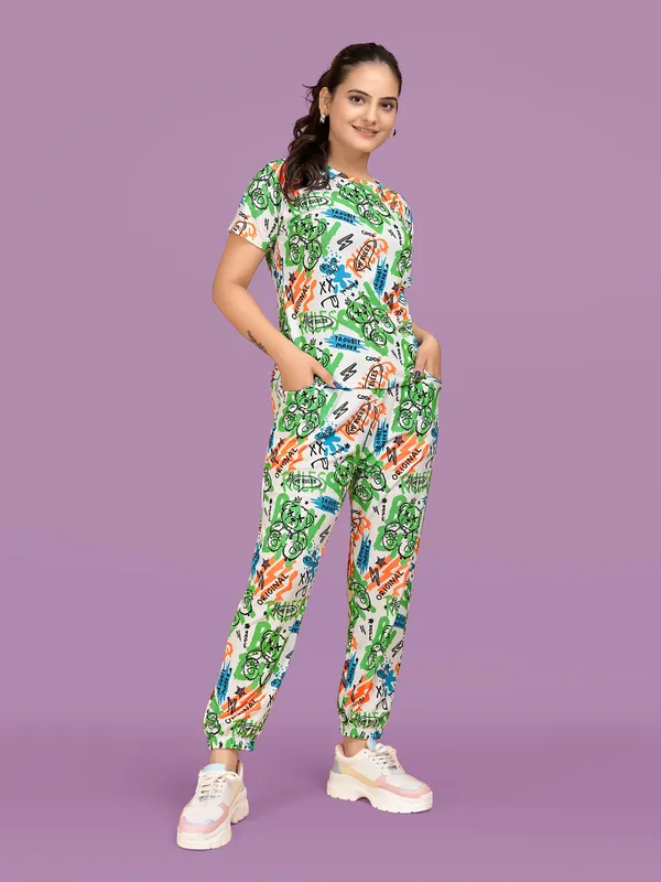 Multi_Colour_Valentino_Elastane_T-Shirt_&_Pyjamas_Set_For_Women_|_Regular_Round_Neck_Short_Sleeve