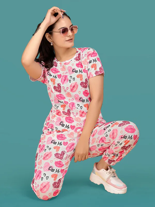 Pink_Printed_Valentino_Elastane_T-Shirt_&_Pyjamas_Set_For_Women_|_Regular_Round_Neck_Short_Sleeve
