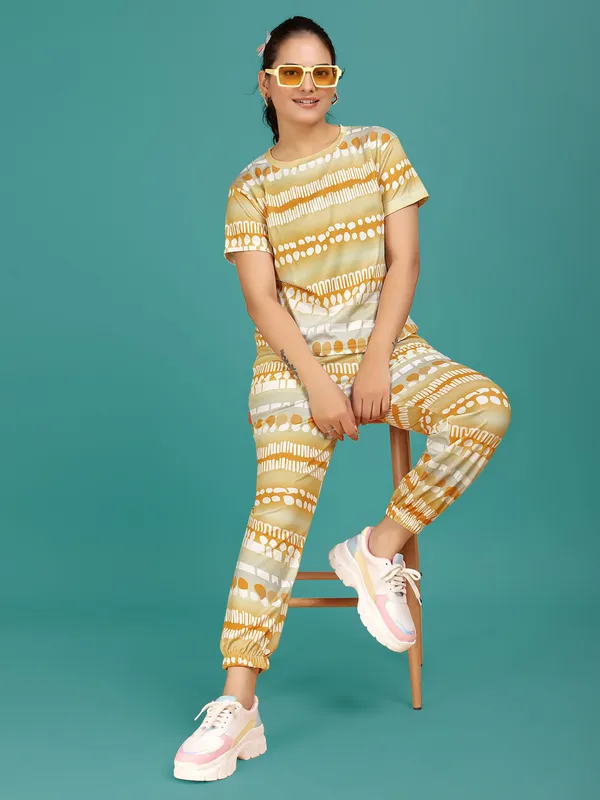 Multi_Colour_Valentino_Elastane_T-Shirt_&_Pyjamas_Set_For_Women_|_Regular_Round_Neck_Short_Sleeve