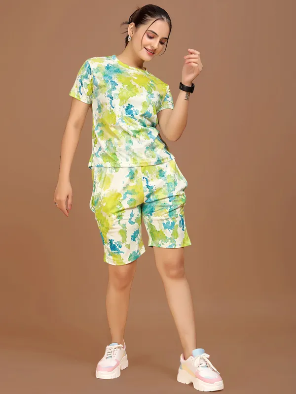 White_Printed_Elastane_Co-ord_Set_For_Women_|_Regular_Round_Neck_Short_Sleeve