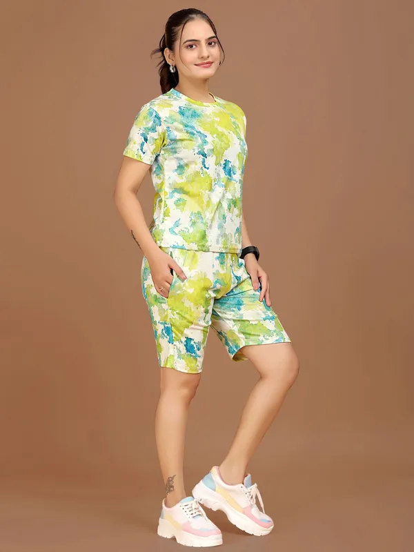 White_Printed_Elastane_Co-ord_Set_For_Women_|_Regular_Round_Neck_Short_Sleeve