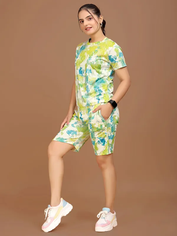 White_Printed_Elastane_Co-ord_Set_For_Women_|_Regular_Round_Neck_Short_Sleeve