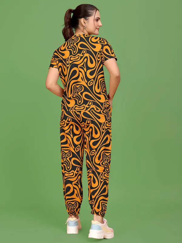 Black_&_Dark_Yellow_Elastane_T-Shirt_&_Pyjamas_Set_For_Women_|_Regular_Round_Neck_Short_Sleeve_|_Printed