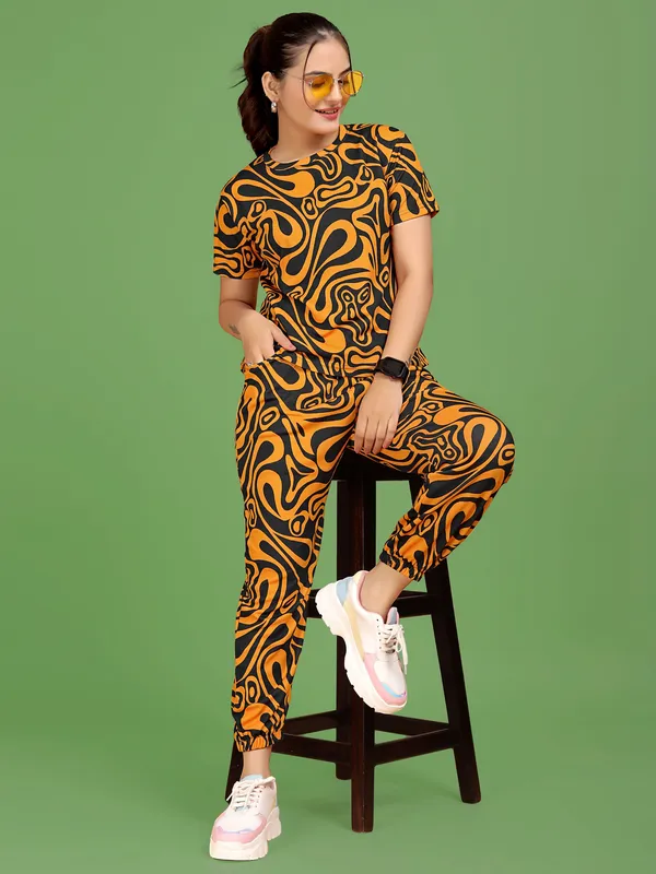 Black_&_Dark_Yellow_Elastane_T-Shirt_&_Pyjamas_Set_For_Women_|_Regular_Round_Neck_Short_Sleeve_|_Printed
