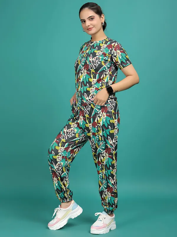 Multi_Colour_Valentino_Elastane_T-Shirt_&_Pyjamas_Set_For_Women_|_Regular_Round_Neck_Short_Sleeve