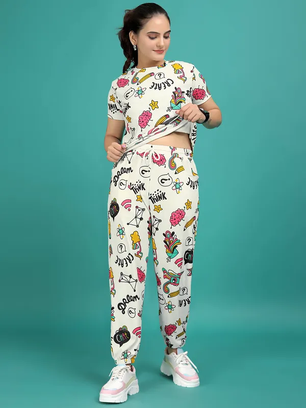 Multi_Colour_Valentino_Elastane_T-Shirt_&_Pyjamas_Set_For_Women_|_Regular_Round_Neck_Short_Sleeve