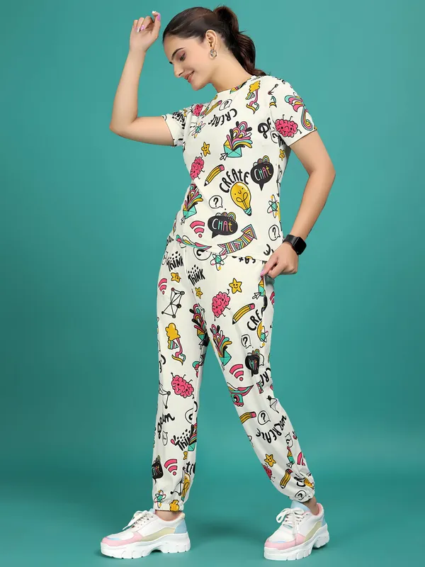 Multi_Colour_Valentino_Elastane_T-Shirt_&_Pyjamas_Set_For_Women_|_Regular_Round_Neck_Short_Sleeve