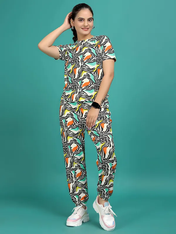 Multi_Colour_Valentino_Elastane_T-Shirt_&_Pyjamas_Set_For_Women_|_Regular_Round_Neck_Short_Sleeve