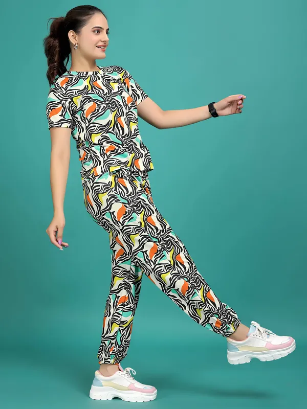 Multi_Colour_Valentino_Elastane_T-Shirt_&_Pyjamas_Set_For_Women_|_Regular_Round_Neck_Short_Sleeve