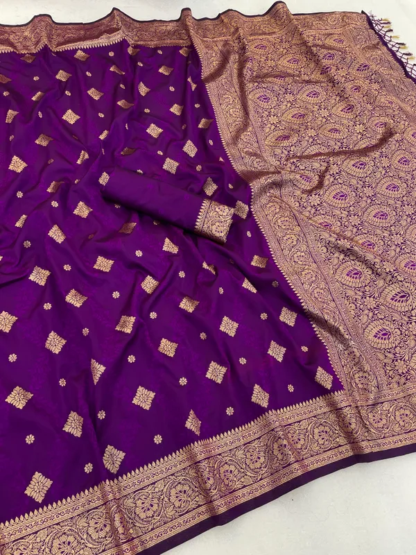 Purple_Banarasi_Silk_Saree_With_Golden_Zari_Work