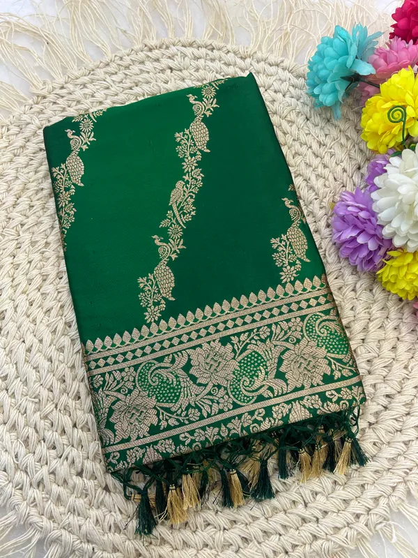 Emerald_Green_Banarasi_Silk_Saree_With_Golden_Zari_Work