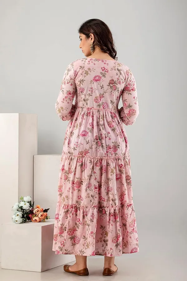 Light_Pink_Beautiful_Maternity_Gown_For_Women