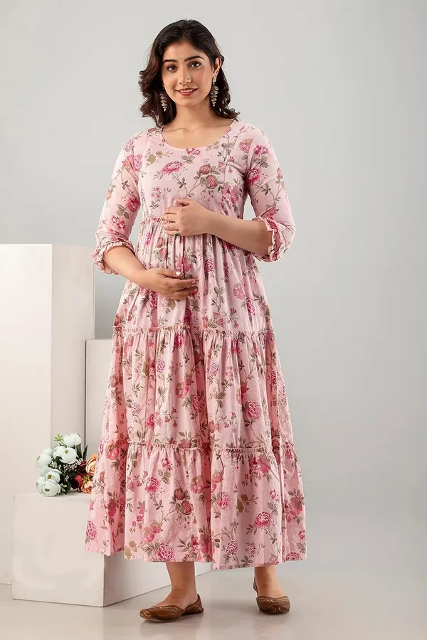 Light_Pink_Beautiful_Maternity_Gown_For_Women