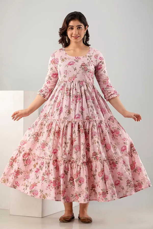 Light_Pink_Beautiful_Maternity_Gown_For_Women