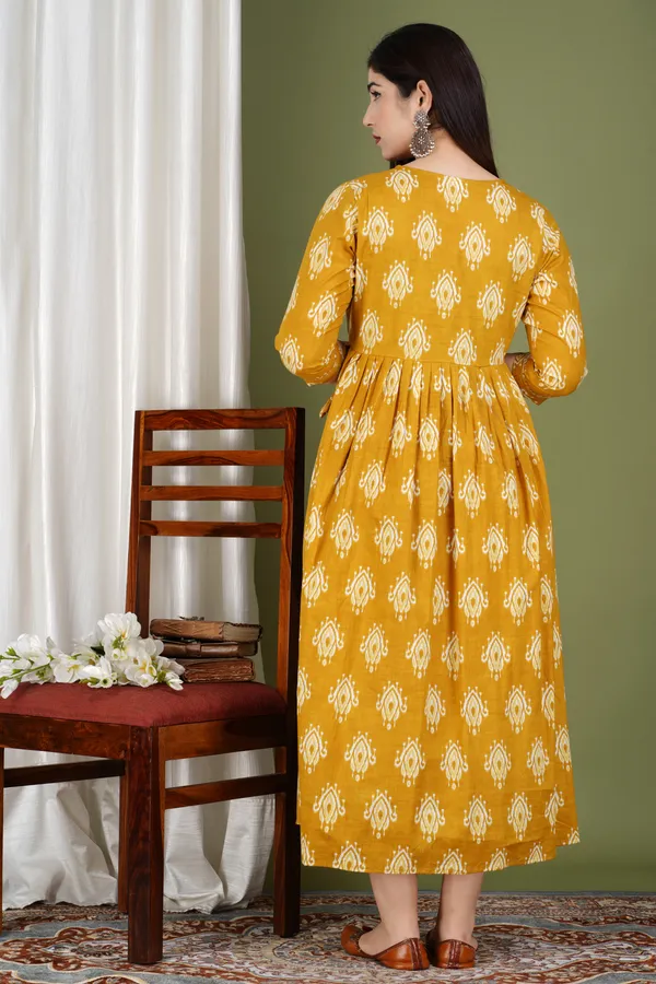 Beautiful_Maternity_Gown_For_Women