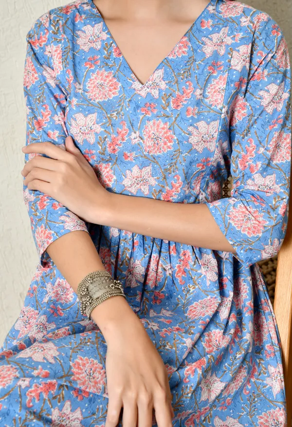 Floral_Feeding_Maternity_Kurti__For_Women